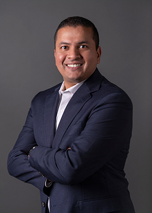 Madhu Maganti headshot